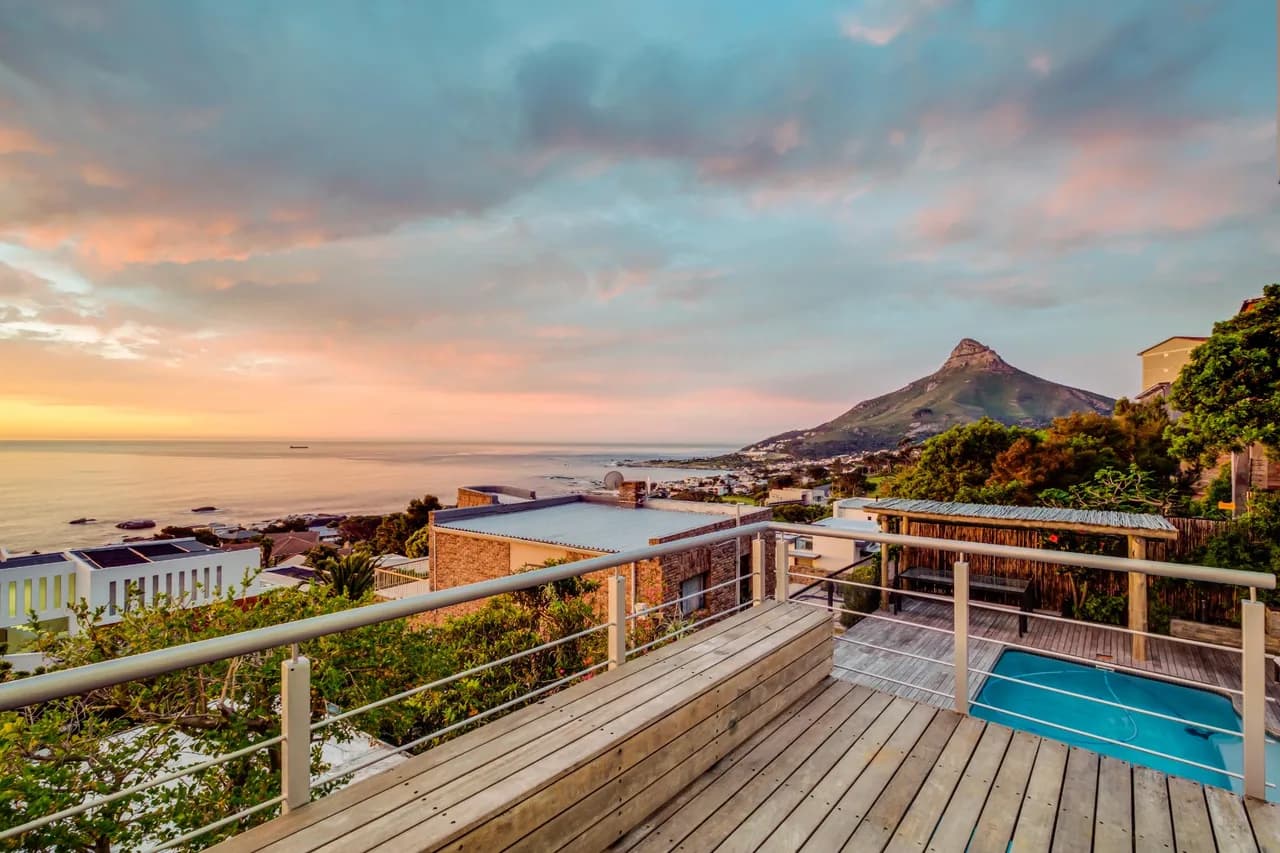 Sunset View Holiday Villa in Camps Bay, Cape Town