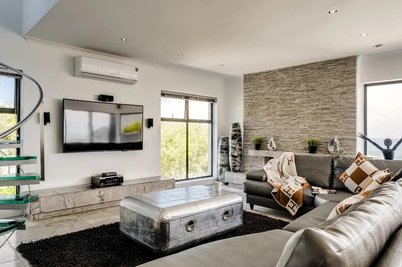 Sunset View Holiday Villa in Camps Bay, Cape Town photo 3