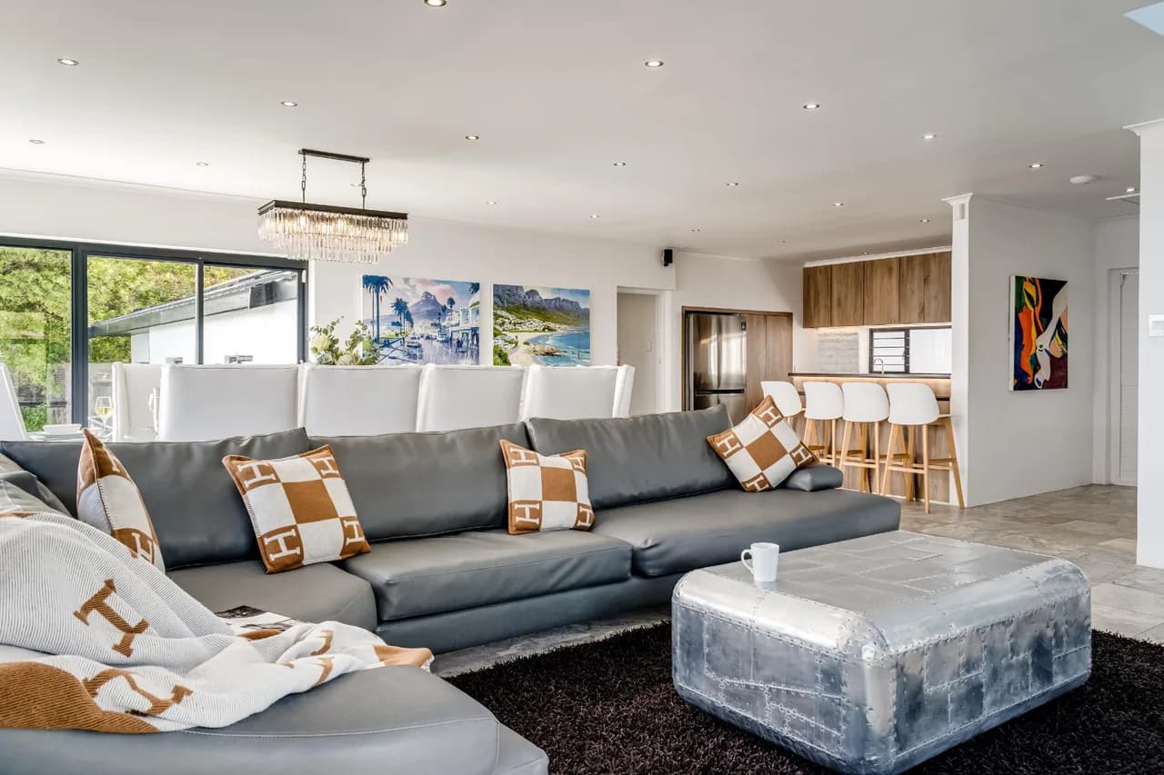 Sunset View Holiday Villa in Camps Bay, Cape Town photo 4