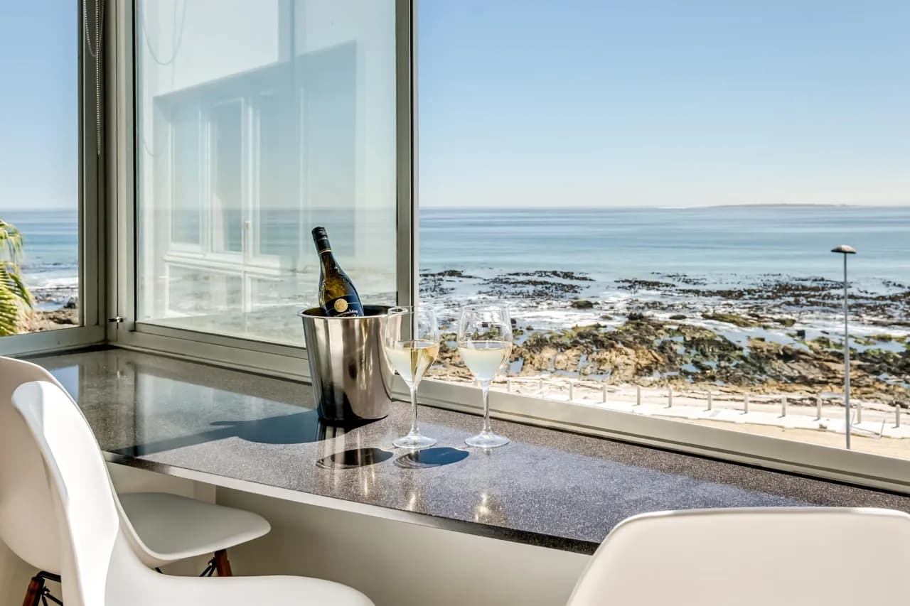 Ocean-View Two Bedroom Apartment in Cape Town photo 4