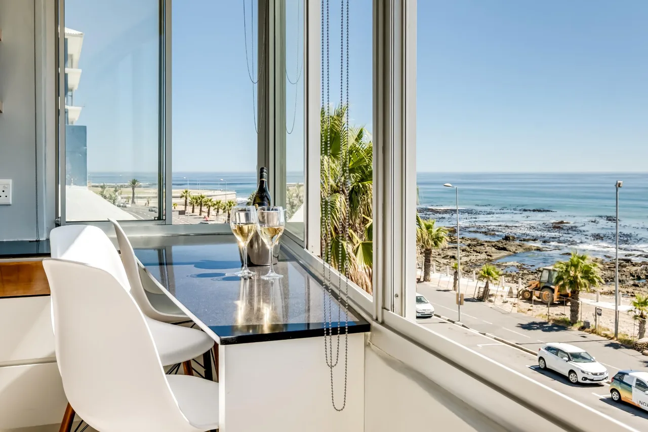 Ocean-View Two Bedroom Apartment in Cape Town photo 5
