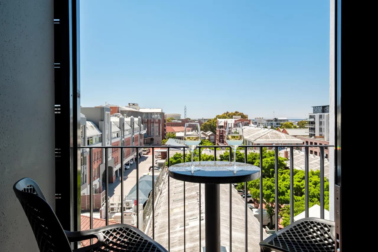 Chic One-Bedroom Apartment in Cape Town photo 2
