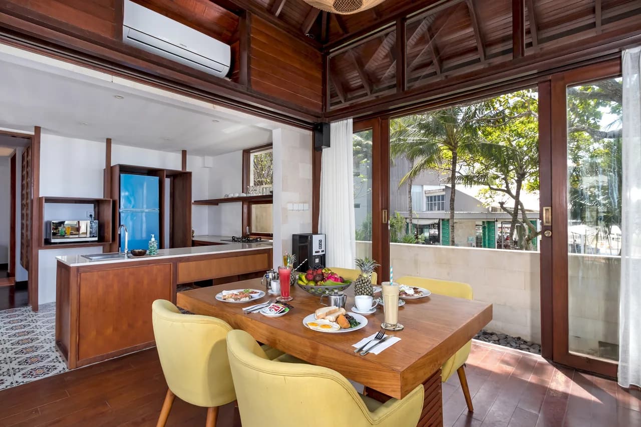 Stylish Two Bedroom Retreat in Seminyak photo 2