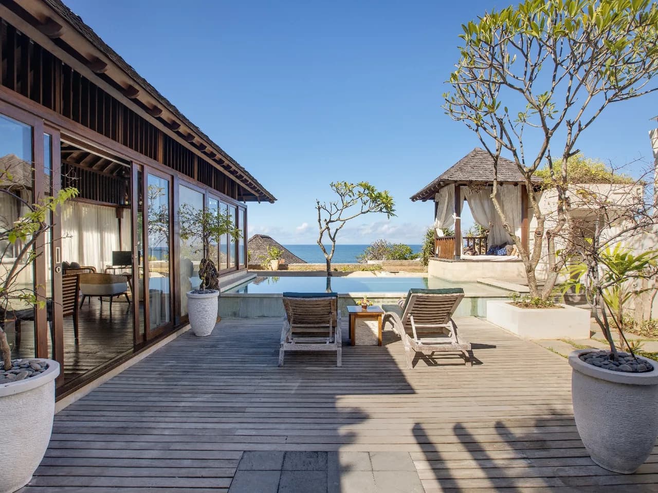 Modern Two Bedroom Villa with Pool in Seminyak Bali photo 2