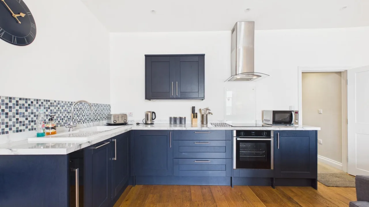 Seaview Two Bedroom Apartment in Tenby photo 3