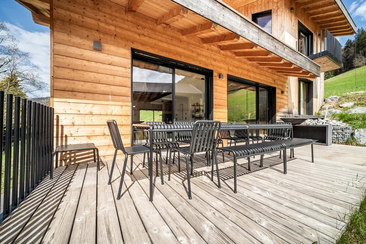 Luxury Chalet with Hot Tub in Morzine photo 3