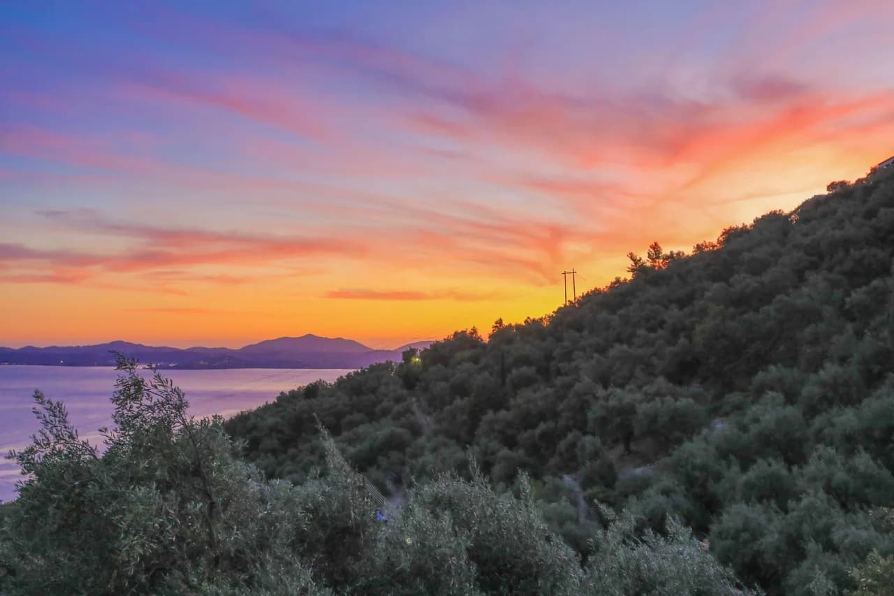 Sea View Two Bedroom Villa in Katavolos photo 4