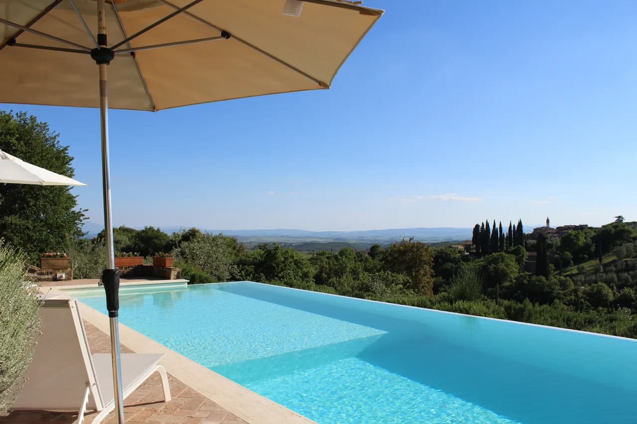Garden-Focused Four Bedroom Villa in San Gusme photo 4