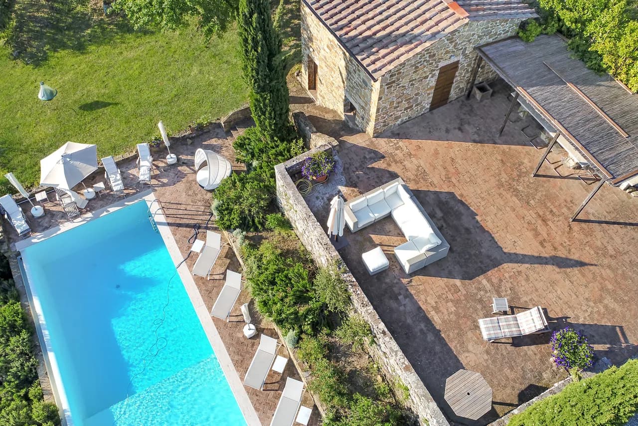 Garden-Focused Four Bedroom Villa in San Gusme photo 5