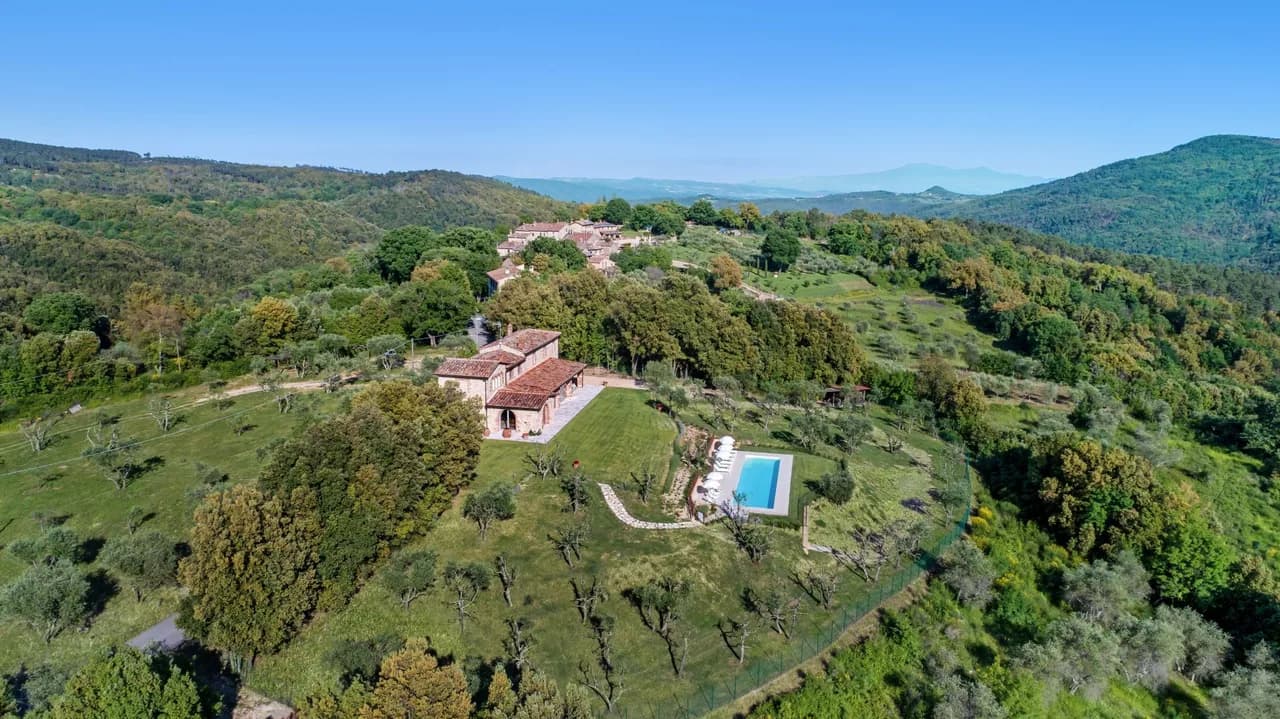 Charming Kitchen Villa in Monticiano photo 3