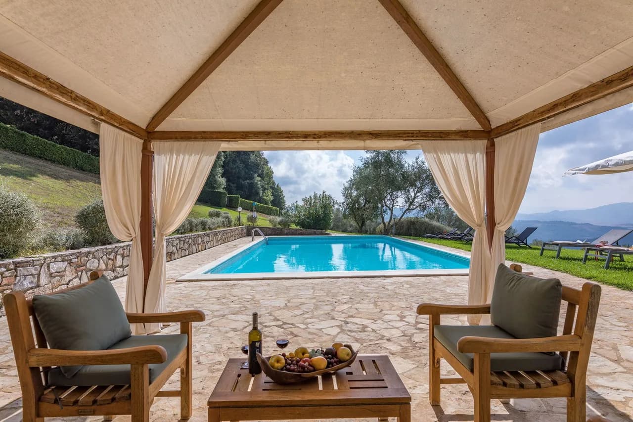 Terrace Three Bedroom Villa in Gambassi Terme