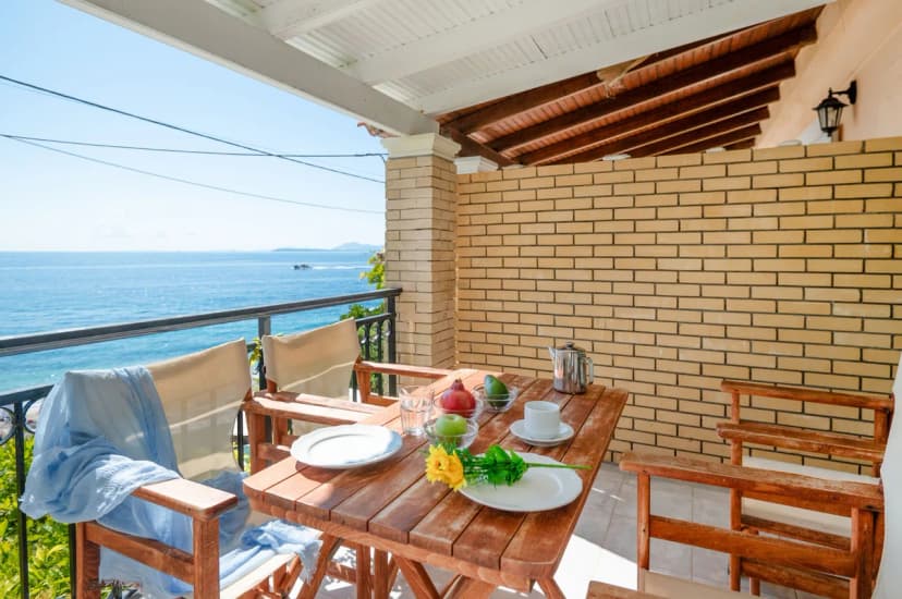 Chrissa Beach front Apartment