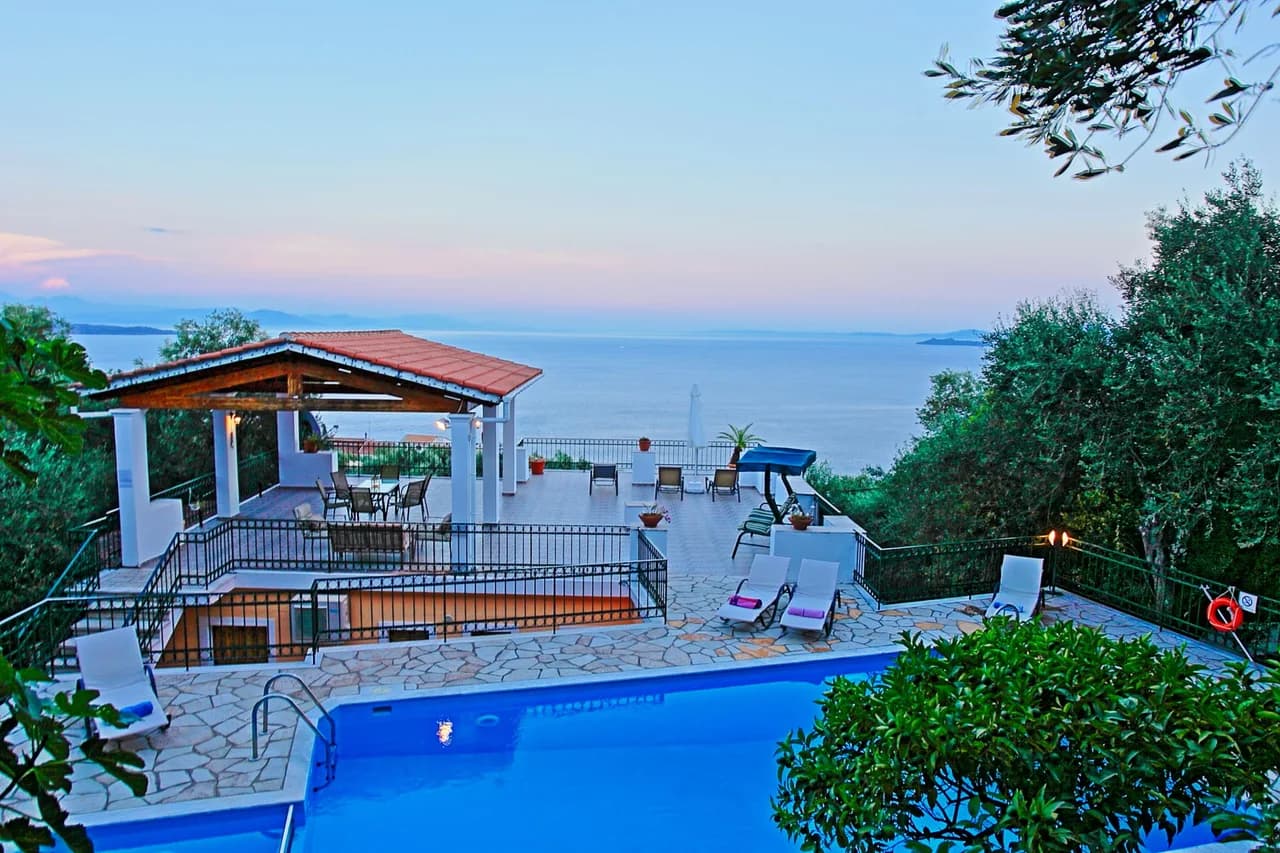 Elegant Balcony Villa in Katavolos, Corfu photo 4