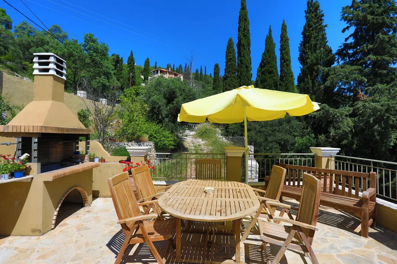 Mountain And Seaview Villa in Kentroma photo 5