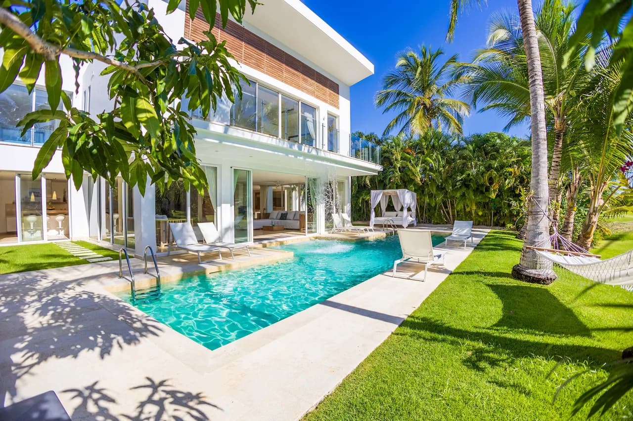 Waterfall Pool Villa in Bavaro