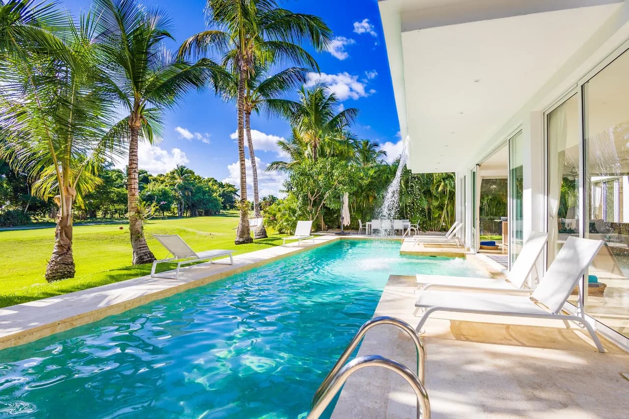 Waterfall Pool Villa in Bavaro photo 4