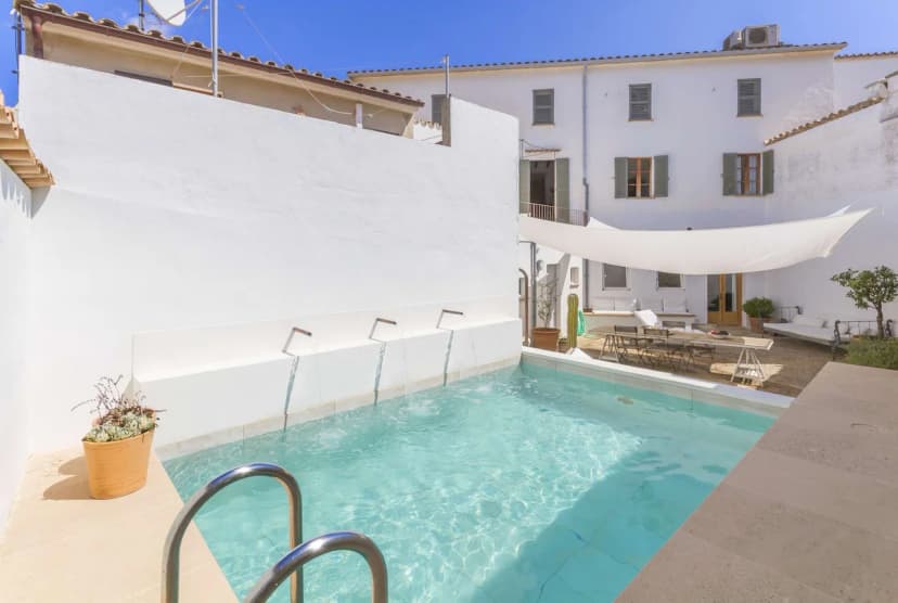 Garden-Facing Four Bedroom Villa in Mallorca