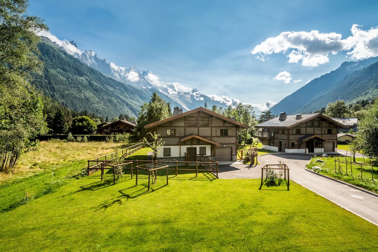 Chalet with Jacuzzi and Cinema in Chamonix Mont Blanc photo 2