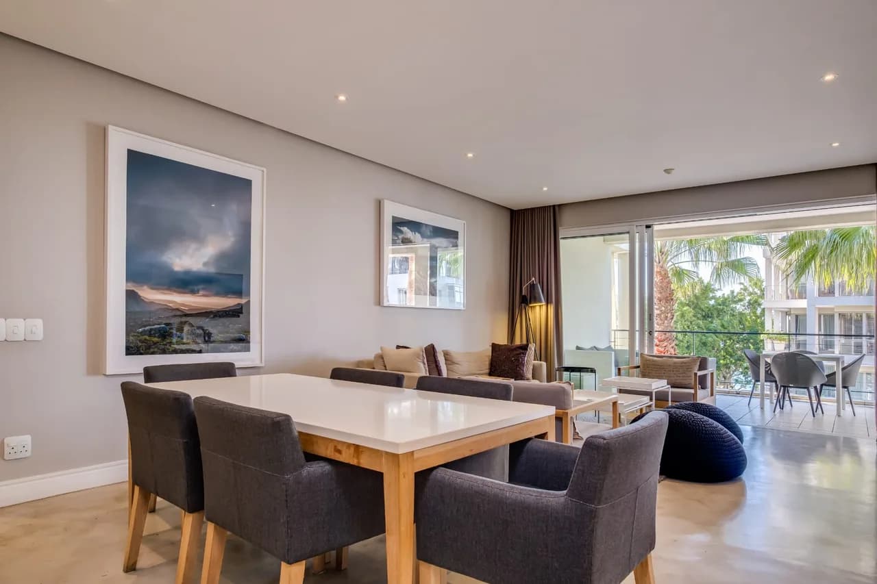 Waterfront Apartment with Canal Views in Cape Town photo 5