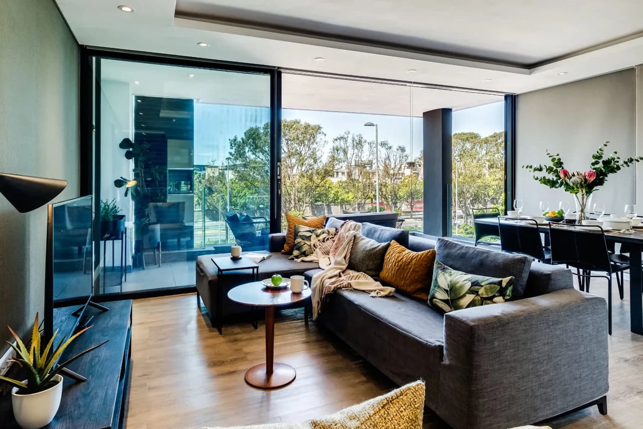 Urban Chic Two-Bedroom Apartment in Cape Town