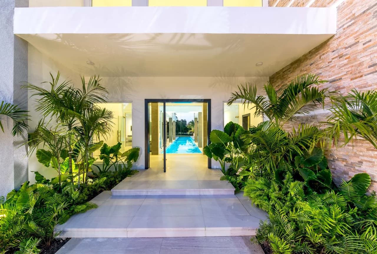 Ultra Modern Six Bedroom Villa in Bavaro Punta Cana photo 4