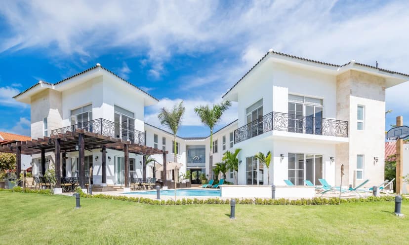 Expansive Eight Bedroom Villa in Punta Cana