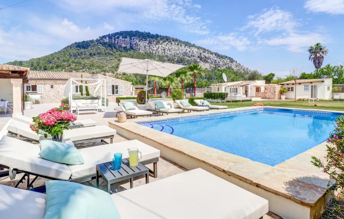 Heated Pool Villa in Pollenca Mallorca Spain photo 3