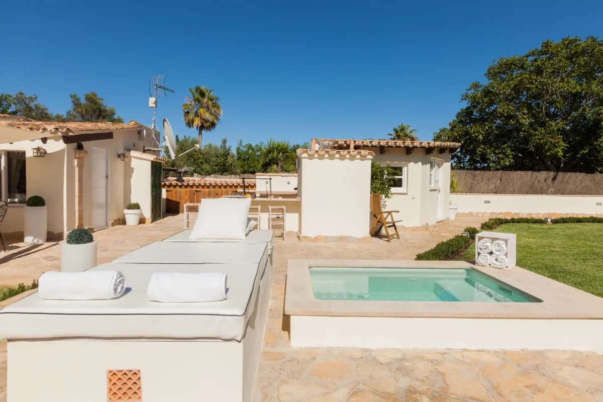 Heated Pool Villa in Pollenca Mallorca Spain photo 4