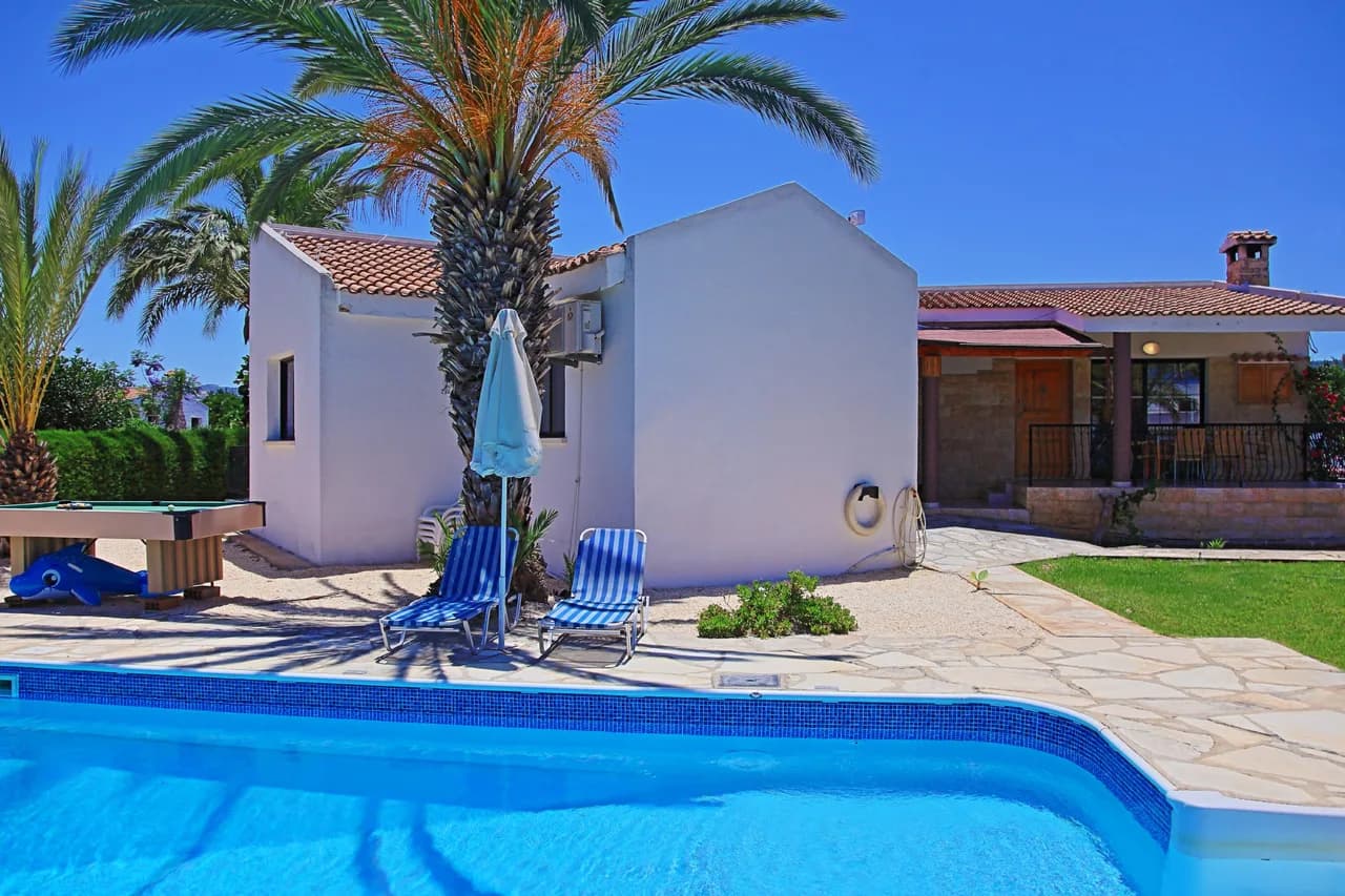 Scenic Terrace Villa in Neo Chorio