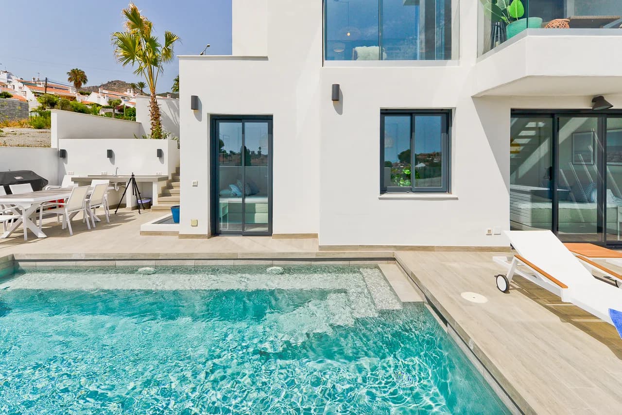 Heated Private Pool Villa in Nerja