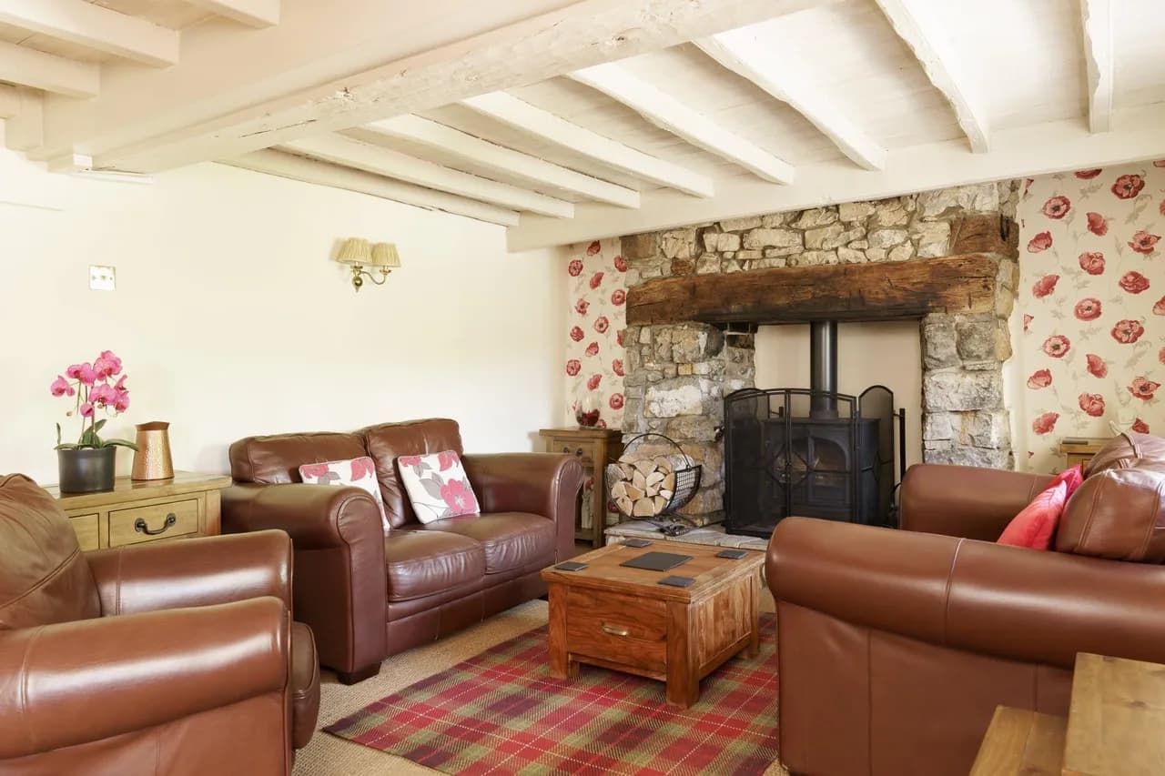 Secluded Garden Villa in Oxwich, Swansea, Wales photo 2