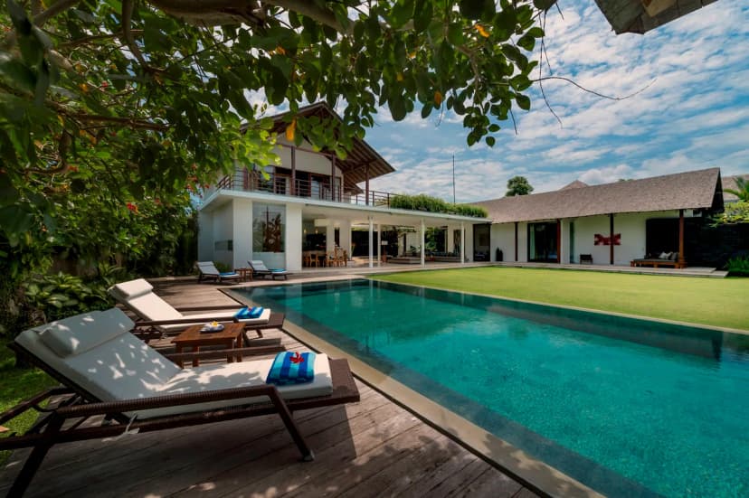 Garden View Four Bedroom Villa in Bali