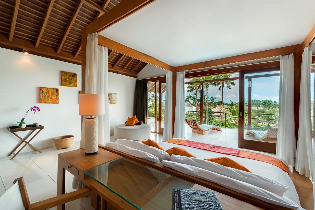 Balcony Retreat Villa in North Kuta photo 5