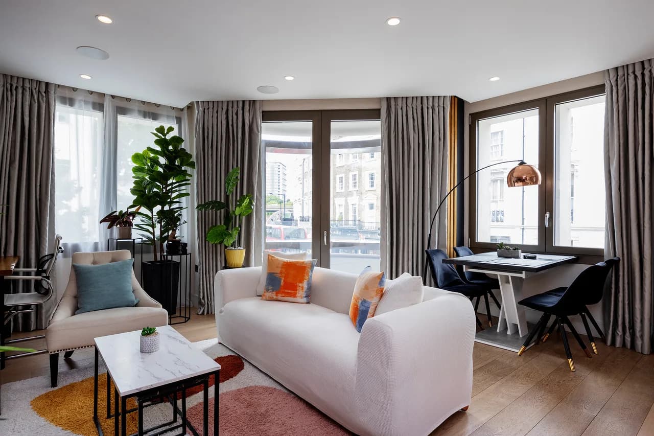 Modern Two-Bedroom Apartment in London photo 4