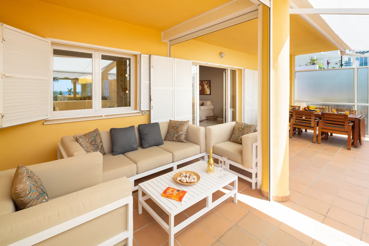 Beachfront Three Bedroom Apartment in La Cala de Mijas photo 3