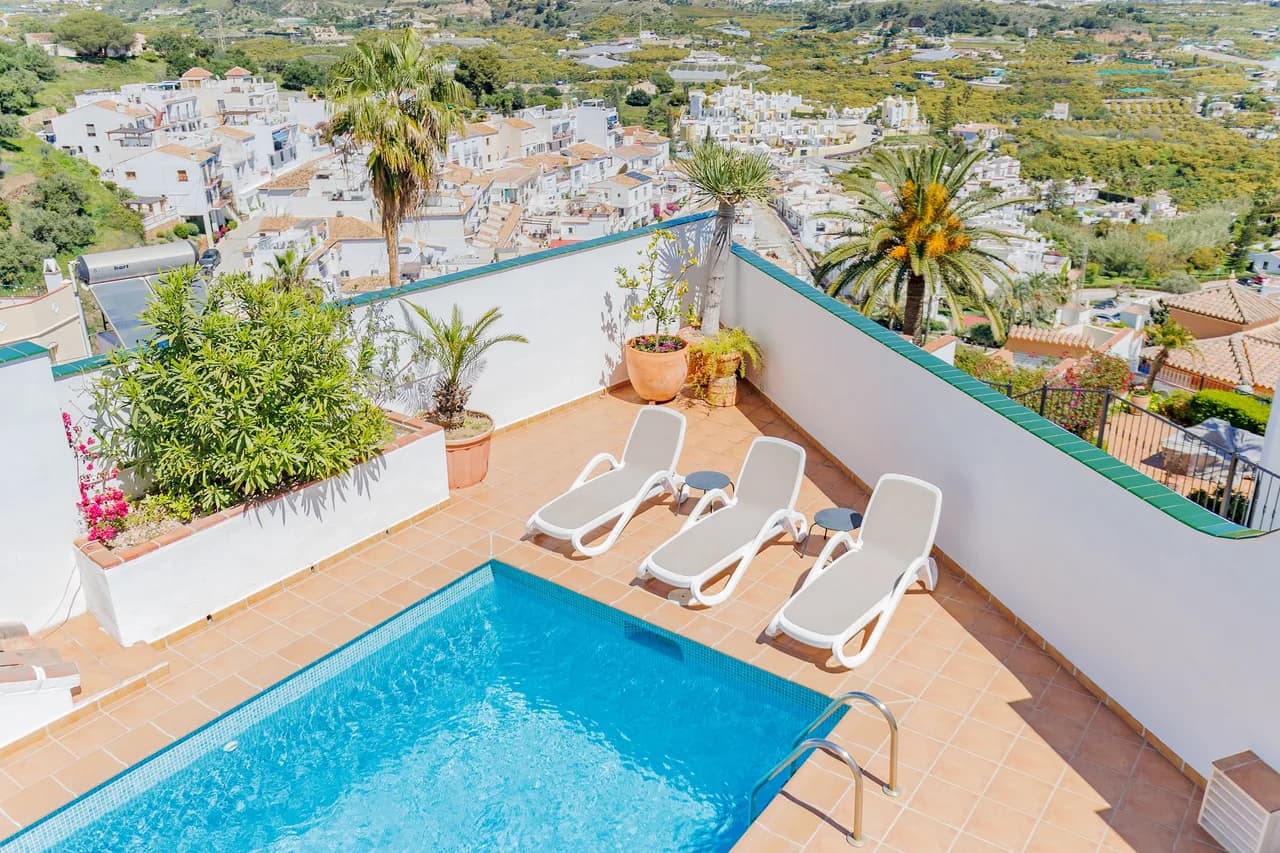 Sea View Four Bedroom Villa in Nerja photo 2