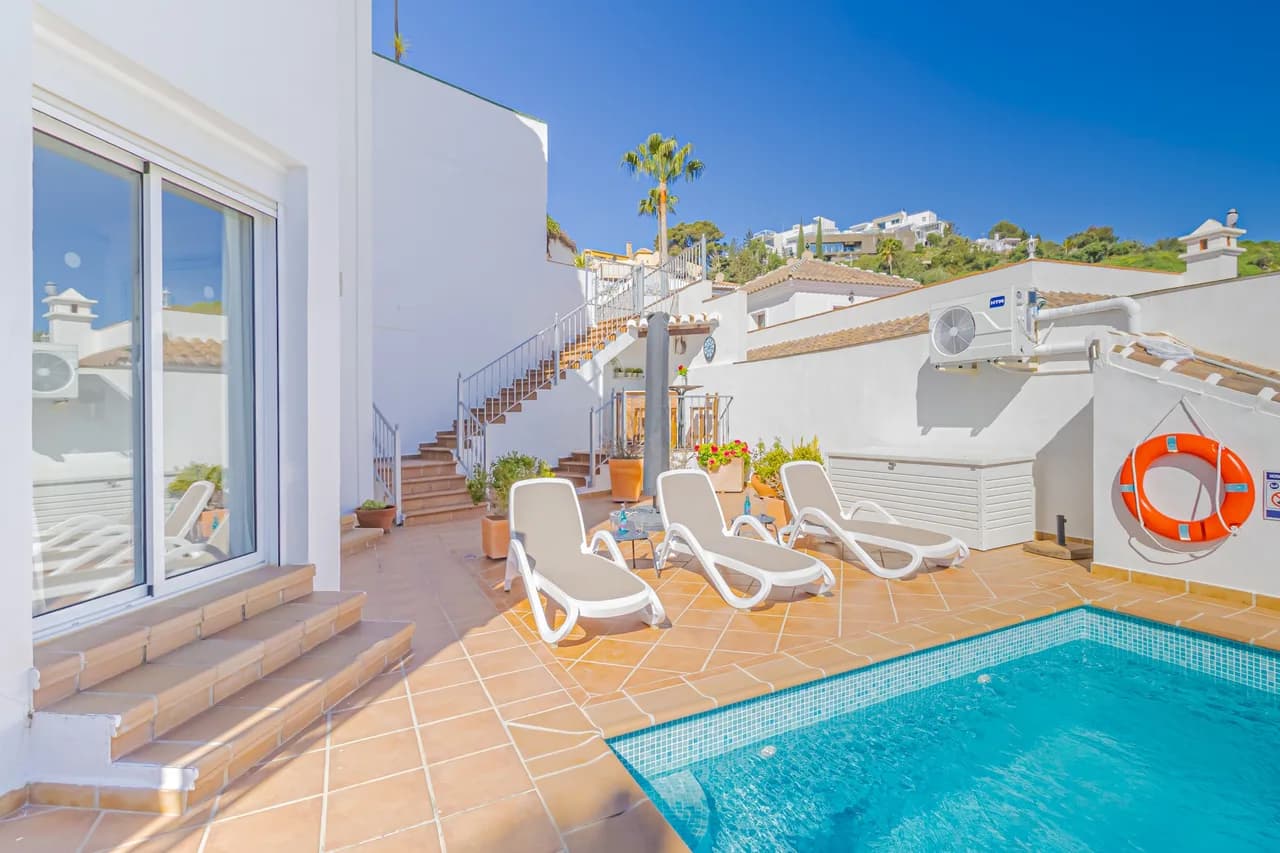 Sea View Four Bedroom Villa in Nerja photo 5