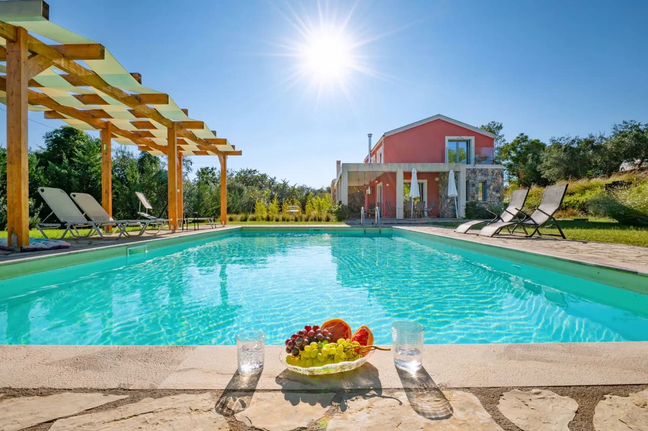 Charming Three Bedroom Villa in Poulades photo 2