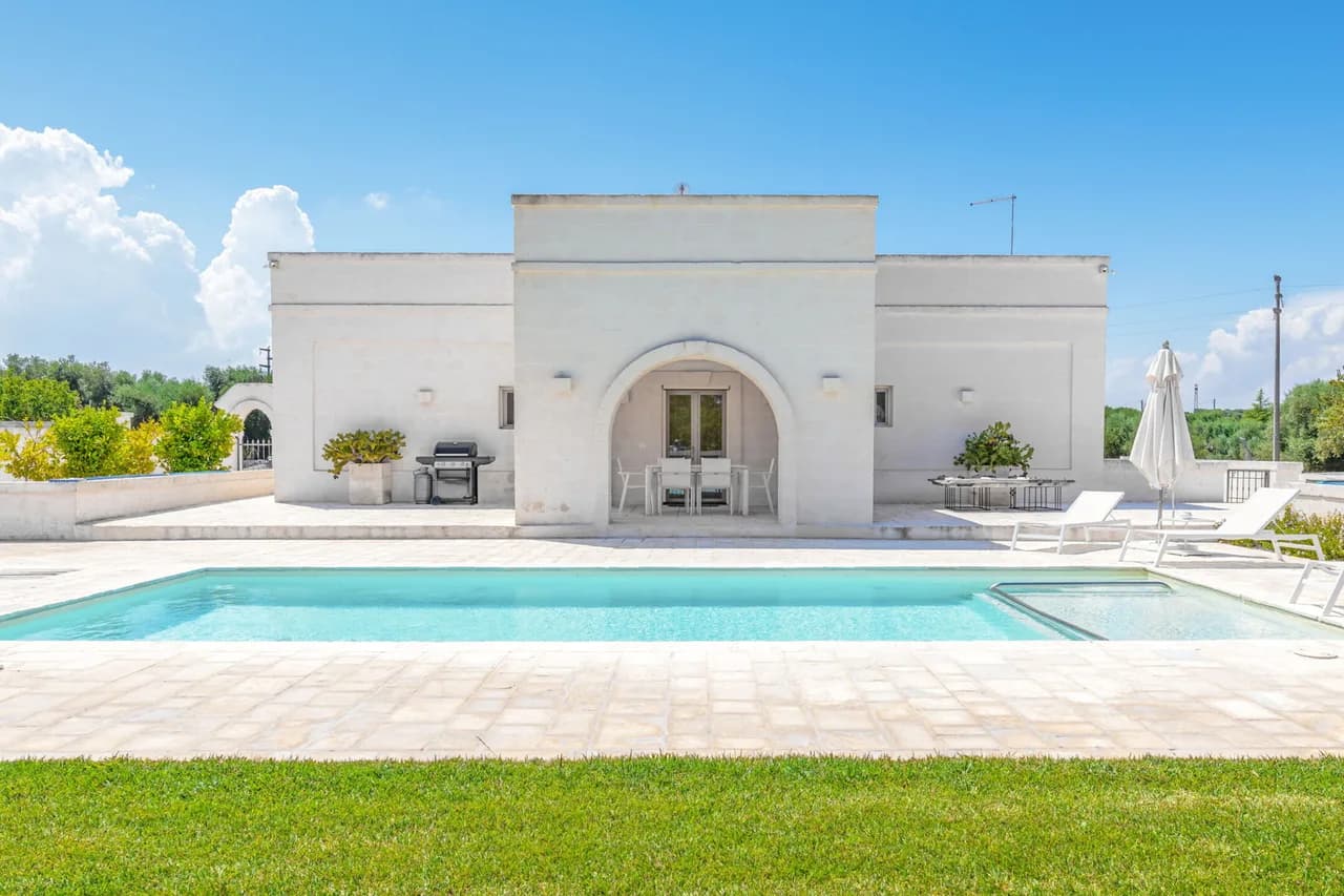 Charming Three Bedroom Villa in Ostuni photo 2