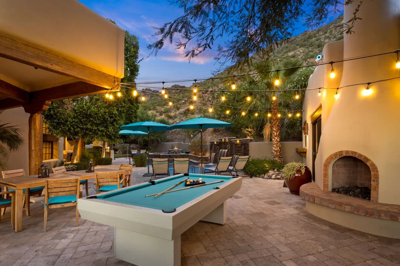 Modern Six Bedroom Villa in Phoenix photo 2
