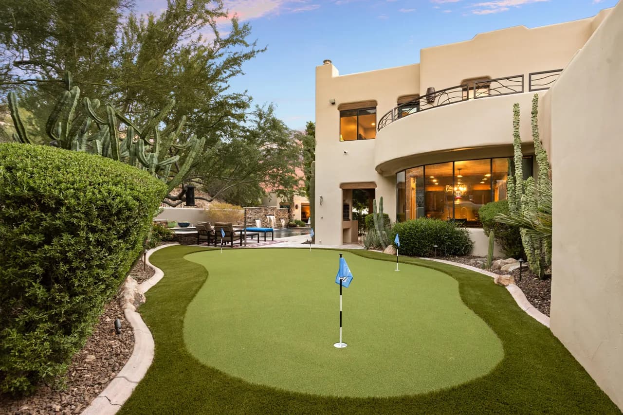 Modern Six Bedroom Villa in Phoenix photo 4