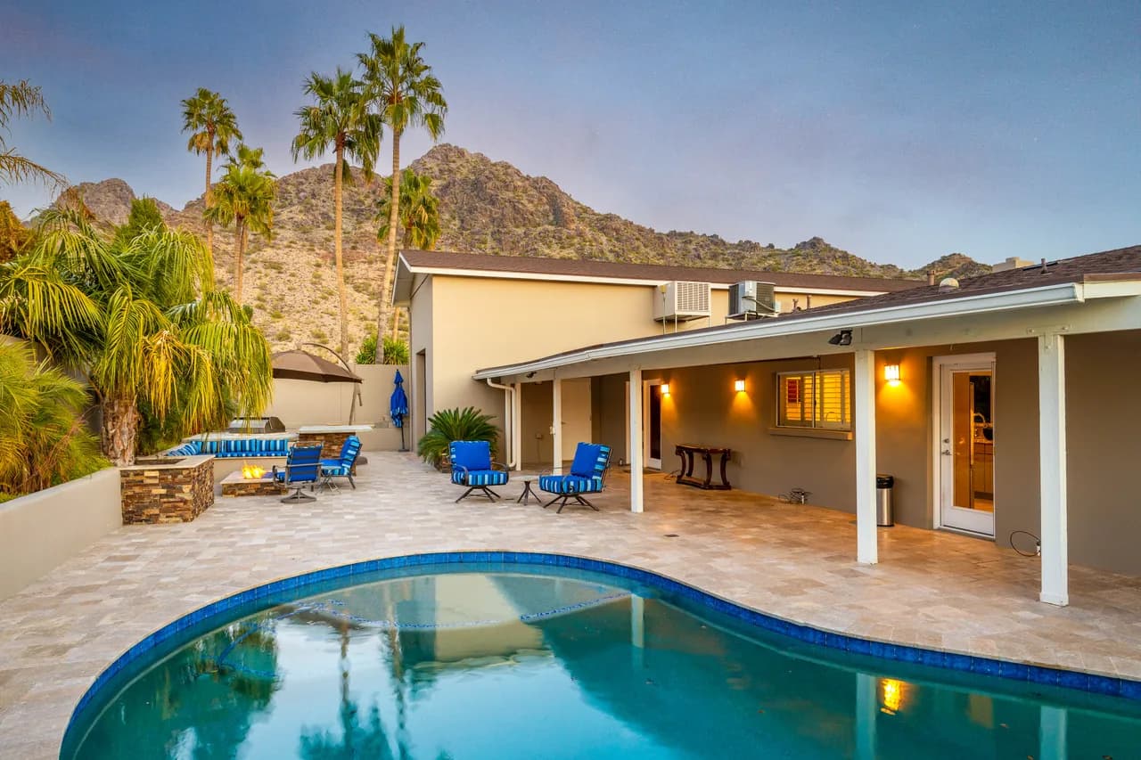 Private Pool Luxury Home in Camelback East