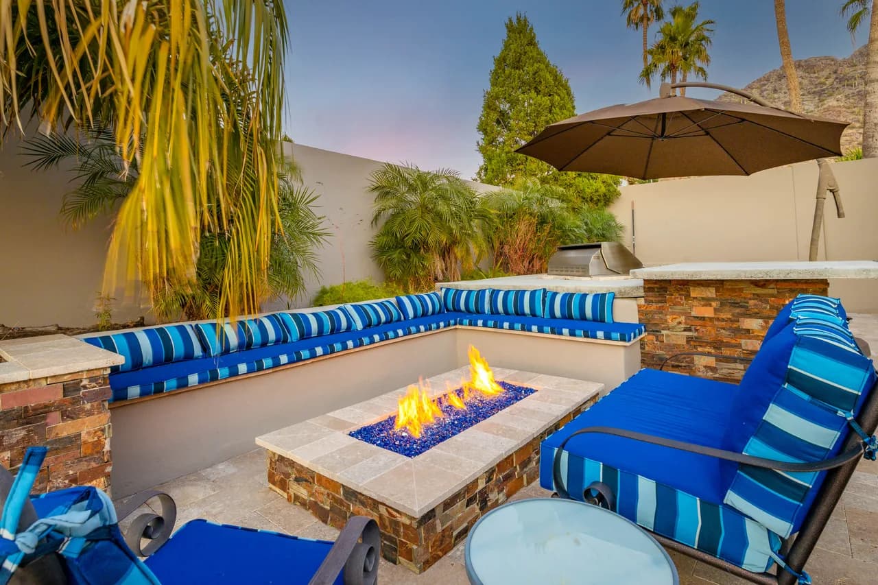 Private Pool Luxury Home in Camelback East photo 2