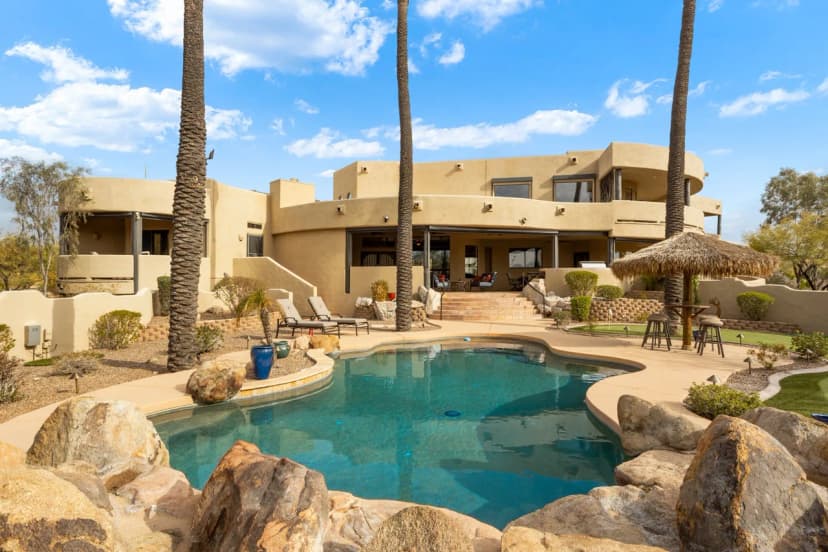 Scenic Seven Bedroom Retreat in Scottsdale