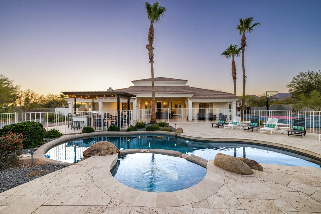 Serene Five Bedroom Retreat in Scottsdale photo 3