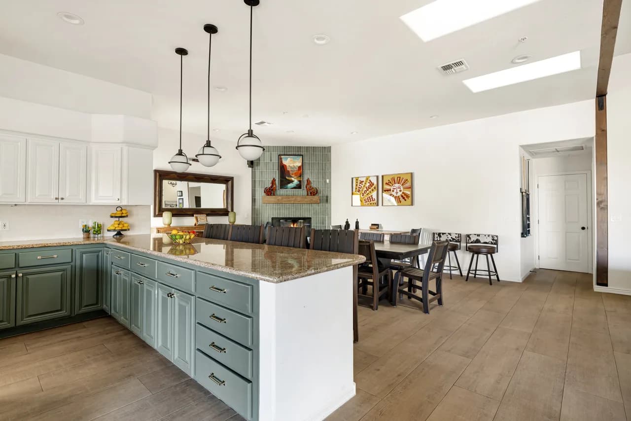 Serene Five Bedroom Retreat in Scottsdale photo 4