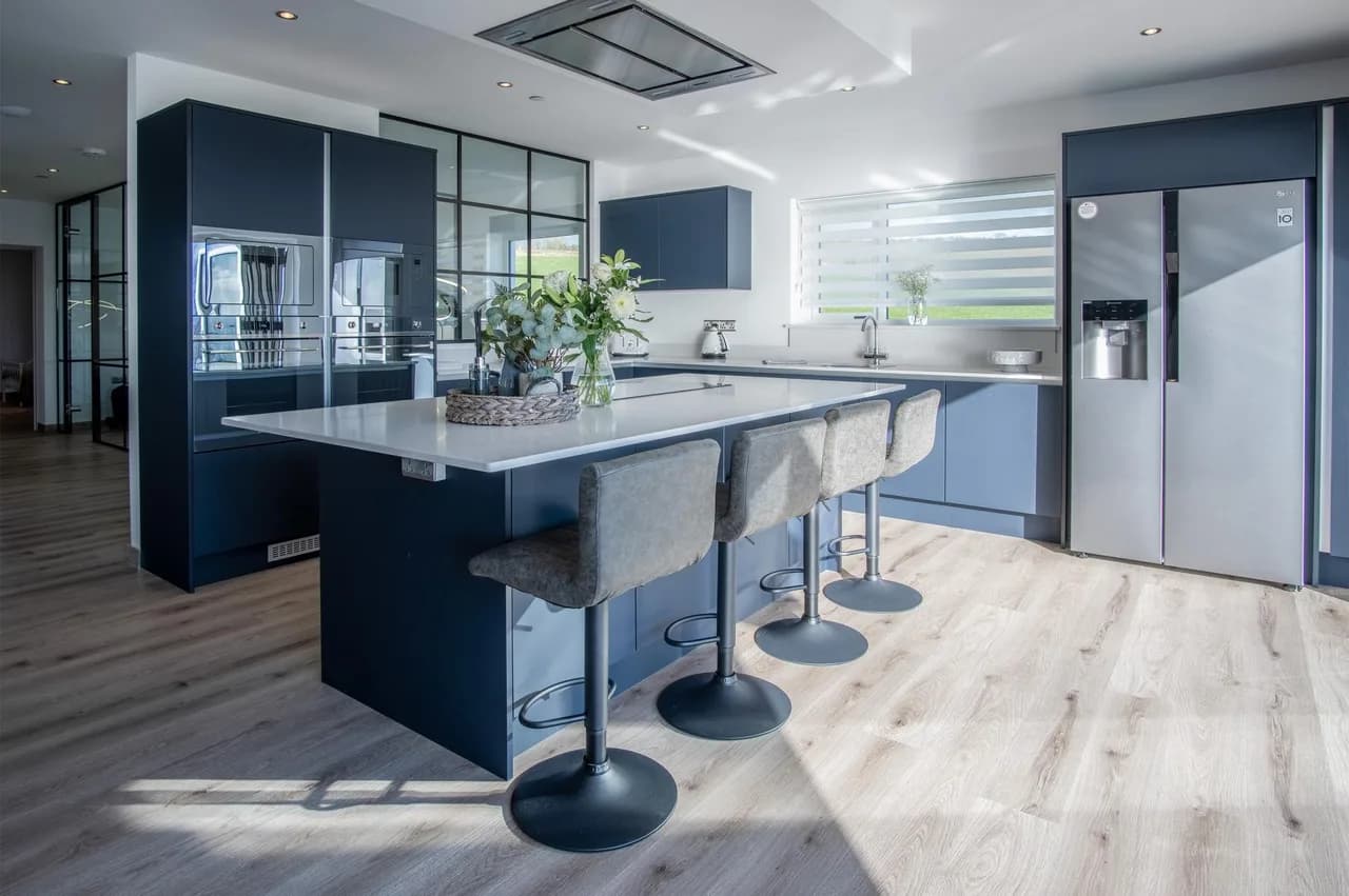 Oceanview Five Bedroom Retreat in Pendine photo 4