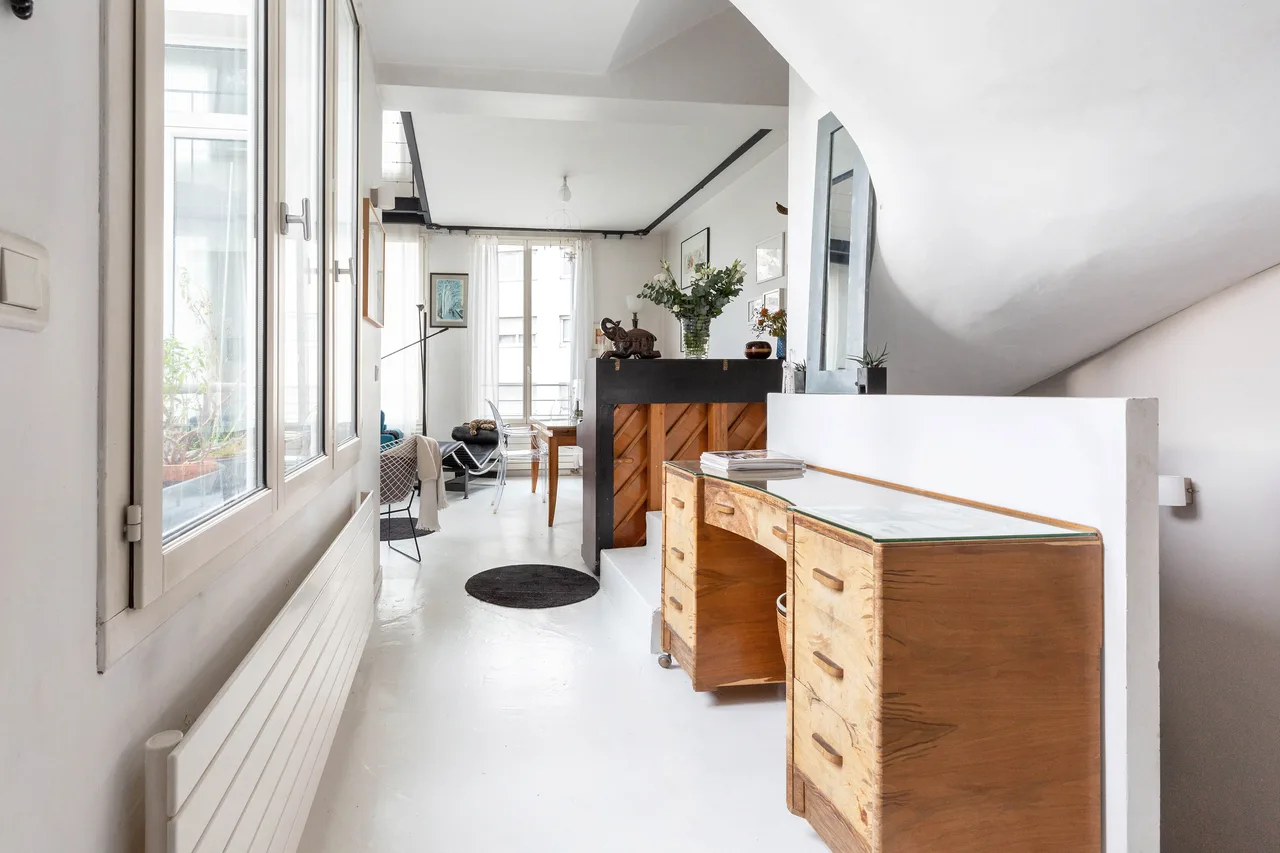 Elegant Four Bedroom Villa in Paris photo 5