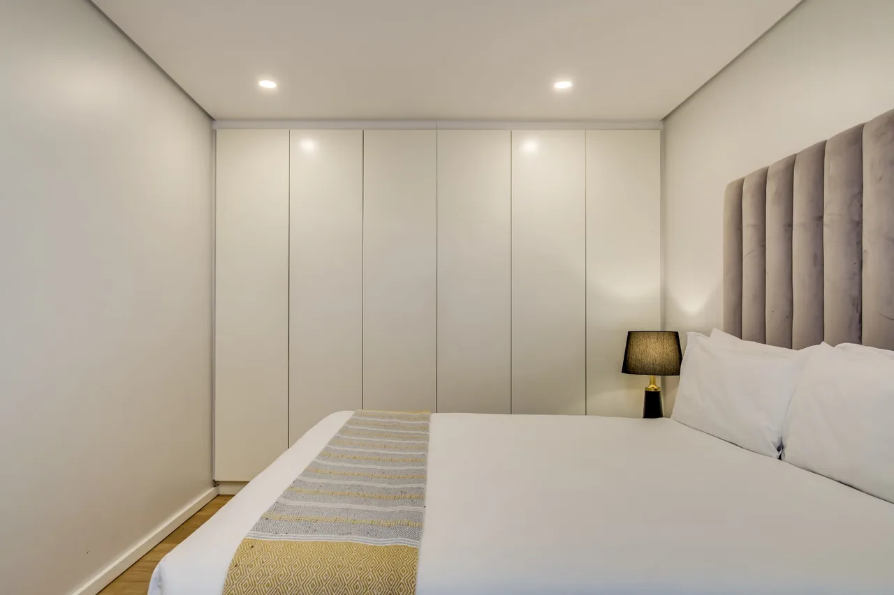 Modern Two-Bedroom Apartment in Cape Town photo 4