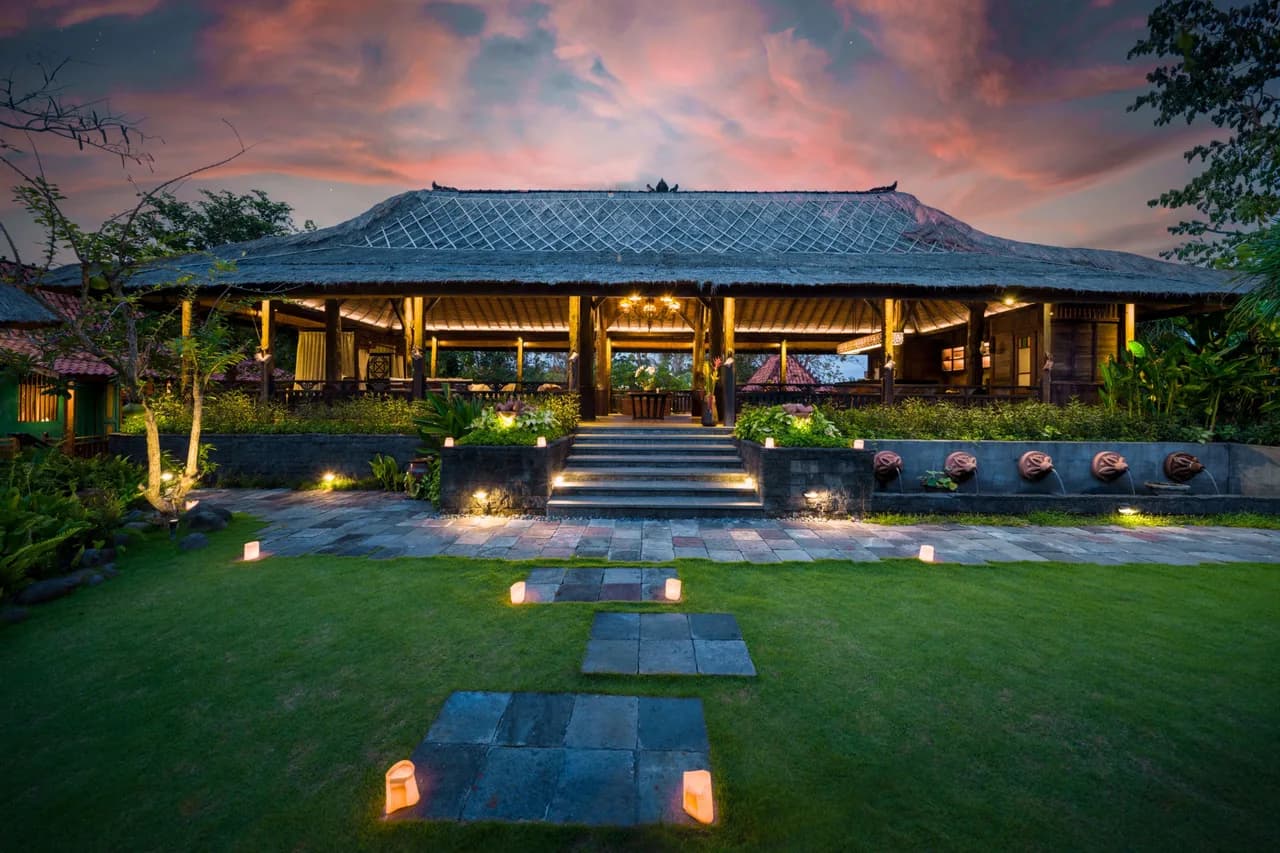 Balcony Terrace Villa in Jimbaran Bali photo 3
